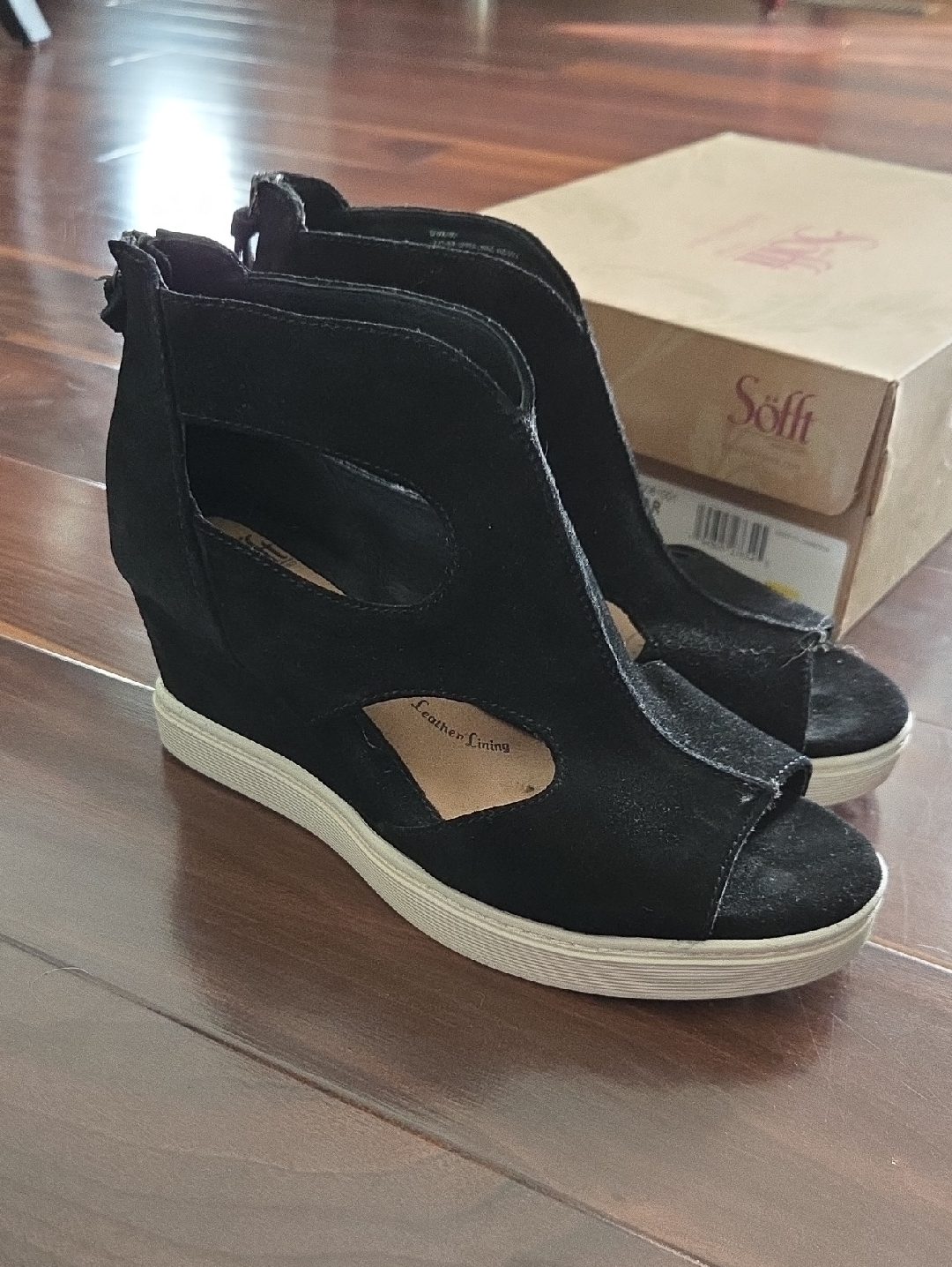Sofft Brand, Zip Back, Black Suede Wedge Sneaker Sandals Size 8.5 Worn Once!